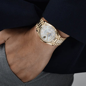 Rolex Day-Date 36 128238 Yellow Gold White Mother of Pearl Diamond Dial (2026) — foto 2