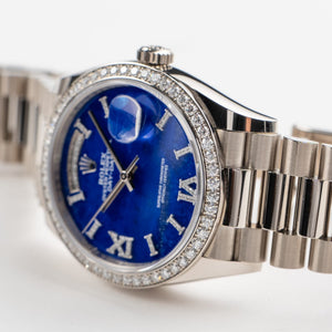 Rolex Day-Date 36 128349RBR White Gold Lapis Stone Diamond Roman Numerals Dial Diamond Bezel (2022) — foto 6