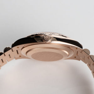 Rolex Day-Date 40 228235 Rose Gold Chocolate Diamond Baguette Dial (2026) — foto 8