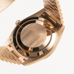 Rolex Day-Date 40 228235 Rose Gold Olive Green Dial (2023) — foto 12
