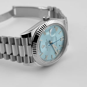 Rolex Day-Date 40 228236 Platinum Ice Blue Roman Numerals Dial (2025) — foto 4