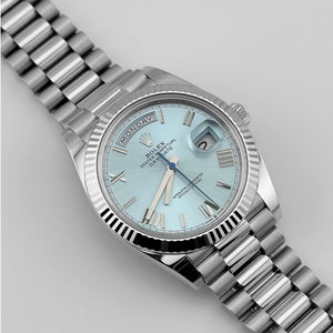 Rolex Day-Date 40 228236 Platinum Ice Blue Roman Numerals Dial (2025) — foto 2