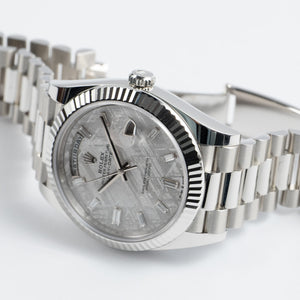 Rolex Day-Date 40 228236 Platinum Meteorite Diamond Baguette Dial (2026) — foto 5