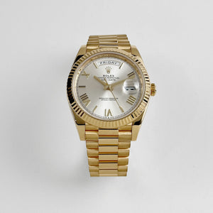 Rolex Day-Date 40 228238 Yellow Gold Silver Roman Numerals Dial (2026) — foto 3