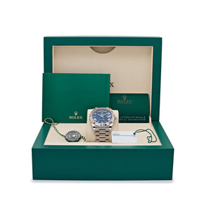 Rolex Day-Date 40 228239 White Gold Blue Roman Numeral Dial (2025) — foto 8