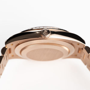 Rolex Day-Date 40 228345RBR Rose Gold Olive Green Roman Numerals Dial Diamond Bezel (2021) — foto 10