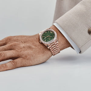 Rolex Day-Date 40 228345RBR Rose Gold Olive Green Roman Numerals Dial Diamond Bezel (2021) — foto 3