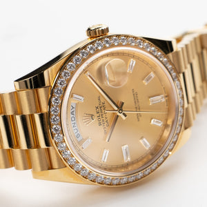 Rolex Day-Date 40 228348RBR Yellow Gold Champagne Diamond Baguette Dial Diamond Bezel (2021) — foto 7