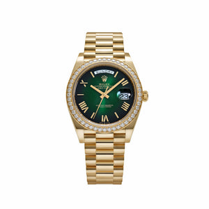 Rolex Day-Date 40 228348RBR Yellow Gold Green Ombre Roman Numeral Dial Diamond Bezel (2024) — foto 1
