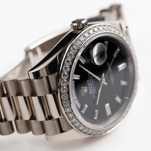 Rolex Day-Date 40 228349RBR White Gold Black Diamond Baguette Dial Diamond Bezel (2021) — foto 7