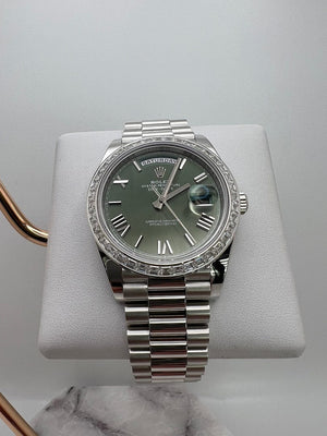 Rolex Day-Date 40 228396TBR Platinum Olive Green Dial Diamond Bezel — foto 2