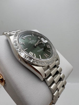 Rolex Day-Date 40 228396TBR Platinum Olive Green Dial Diamond Bezel — foto 4