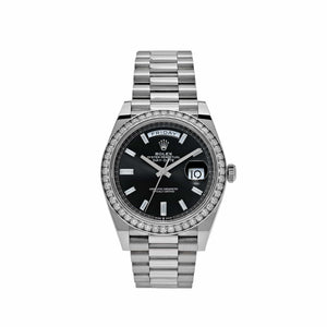 Rolex Day-Date 40 228349RBR White Gold Black Diamond Baguette Dial Diamond Bezel (2021) — foto 1
