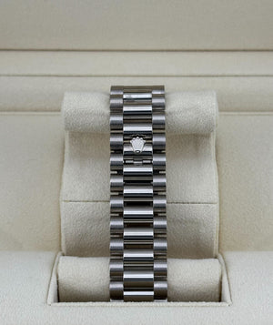 Rolex Day-Date 41 218239 White Gold Silver Dial (2022) — foto 4