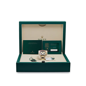 Rolex Daytona 126598RBOW 'Rainbow' Yellow Gold Black Dial Sapphire Bezel — foto 8