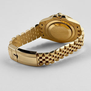 Rolex GMT-Master II 126718GRNR Yellow Gold Black Dial Jubilee (2023) — foto 9