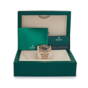 Rolex GMT-Master II 126718GRNR Yellow Gold Black Dial Jubilee (2024) — foto 9