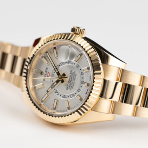 Rolex Sky-Dweller 326938 Yellow Gold White Dial (2022) — foto 9