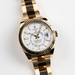 Rolex Sky-Dweller 326938 Yellow Gold White Dial (2022) — foto 5