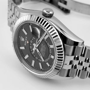 Rolex Sky-Dweller 336934 Stainless Steel Black Dial Jubilee (2025) — foto 3