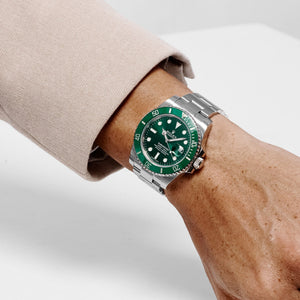 Rolex Submariner Date 116610LV 'Hulk' Stainless Steel Green Dial (2019) — foto 2
