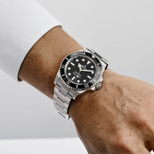 Rolex Submariner No Date 124060 Stainless Steel Black Dial (2025) — foto 2