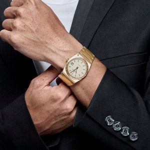 Vacheron Constantin Historiques '222' 4200H/222J-B935 Yellow Gold Champagne Dial (2026) — foto 2